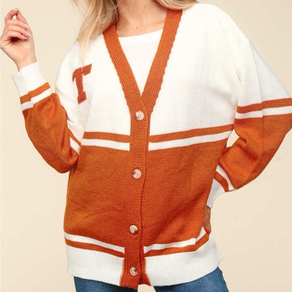 Cardigan button down v neck in roya blue - Picture 8 of 10